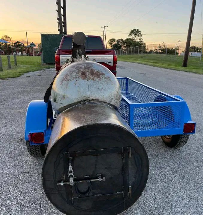 🔥 200-Gallon Offset Smoker with Insulated Firebox & Wood Storage - Image 4