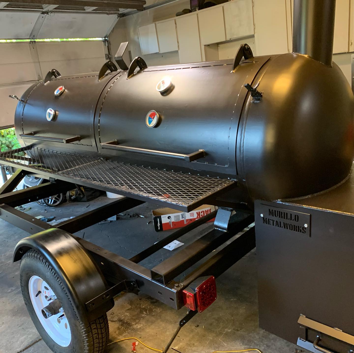 🔥 400-Gallon Offset Smoker with Insulated Firebox & Wood Storage
