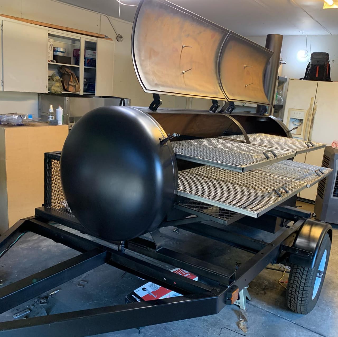 🔥 400-Gallon Offset Smoker with Insulated Firebox & Wood Storage - Image 5