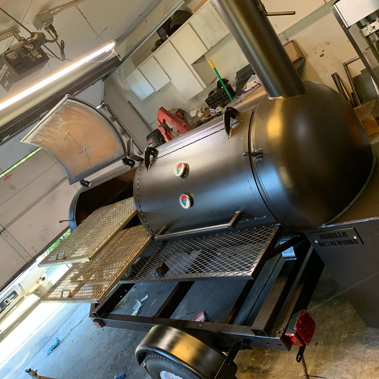 🔥 400-Gallon Offset Smoker with Insulated Firebox & Wood Storage - Image 2